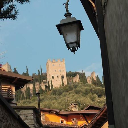 Casa Vacanze Claudette Arco Zewnętrze zdjęcie