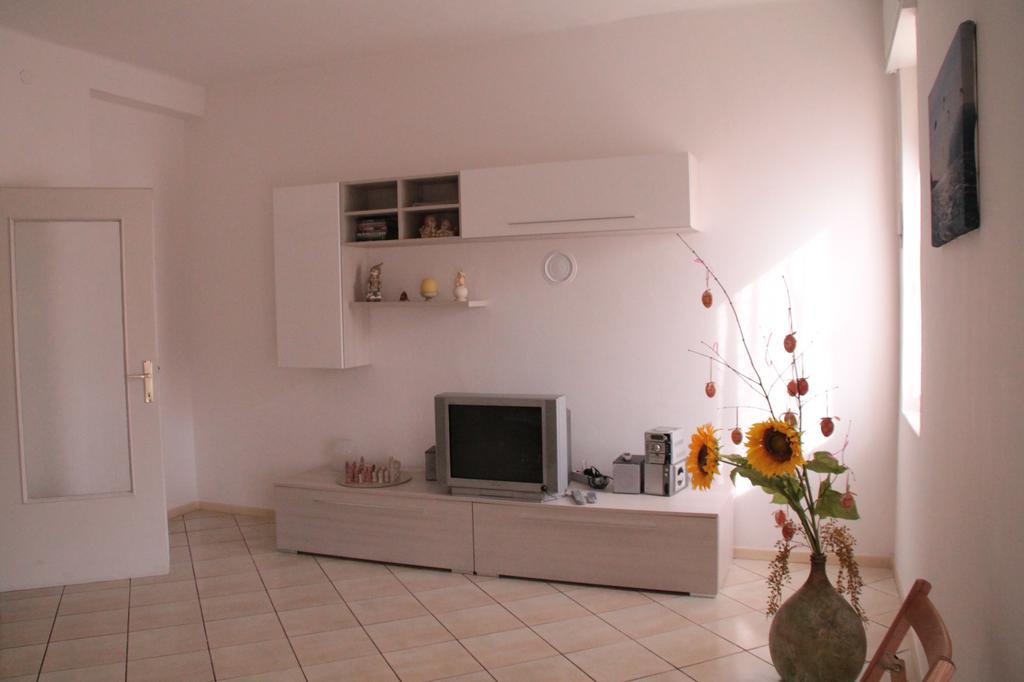 Casa Vacanze Claudette Arco Zewnętrze zdjęcie